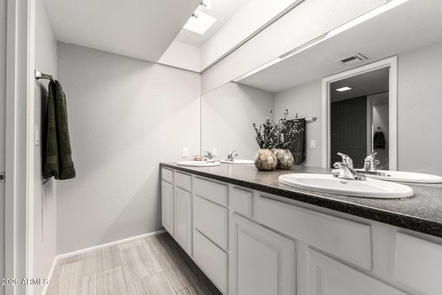 122 S HARDY Drive 40, Tempe, AZ 85281