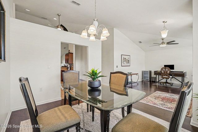 325 Abernathy Circle SE, Palm Bay, FL 32909