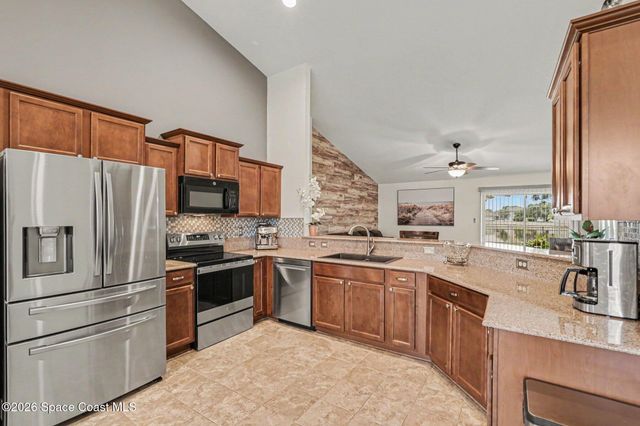 325 Abernathy Circle SE, Palm Bay, FL 32909