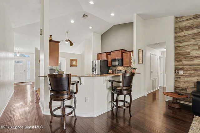 325 Abernathy Circle SE, Palm Bay, FL 32909
