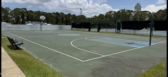325 Abernathy Circle SE, Palm Bay, FL 32909