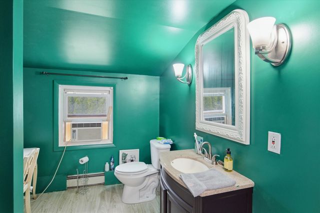 88 Dunbar Street, Manchester, NH 03103