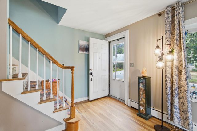 88 Dunbar Street, Manchester, NH 03103