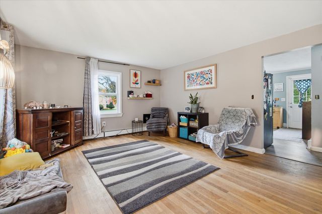88 Dunbar Street, Manchester, NH 03103