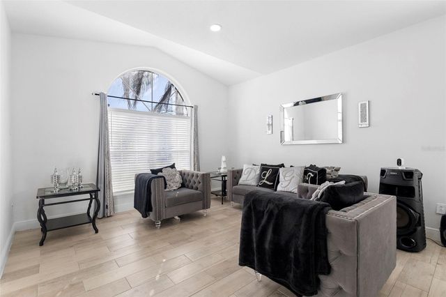 1739 CANOE CREEK FALLS DRIVE, Orlando, FL 32824