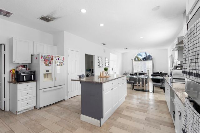 1739 CANOE CREEK FALLS DRIVE, Orlando, FL 32824