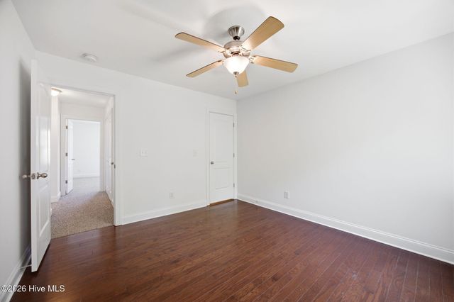 317 Sand Grove Drive, Swansboro, NC 28584