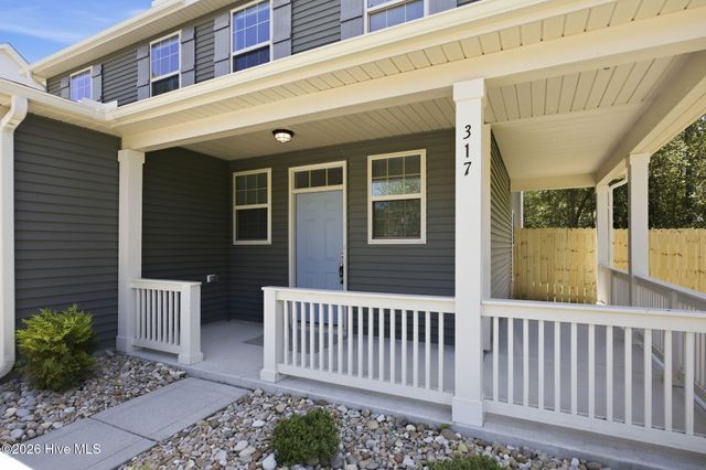 317 Sand Grove Drive, Swansboro, NC 28584