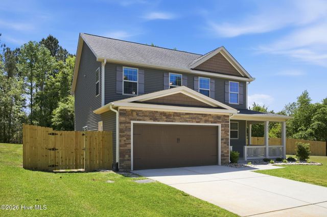 317 Sand Grove Drive, Swansboro, NC 28584