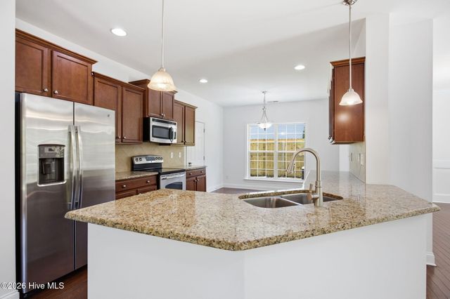 317 Sand Grove Drive, Swansboro, NC 28584