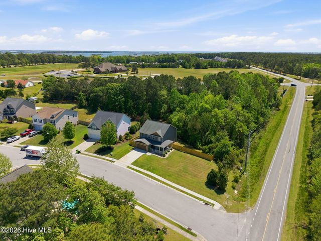 317 Sand Grove Drive, Swansboro, NC 28584