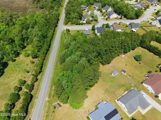 317 Sand Grove Drive, Swansboro, NC 28584