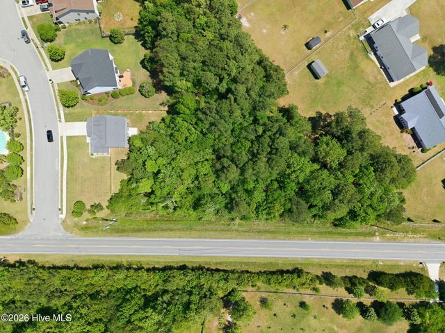 317 Sand Grove Drive, Swansboro, NC 28584