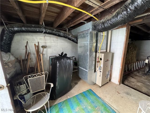 147 S Sugar Street, St Clairsville, OH 43950