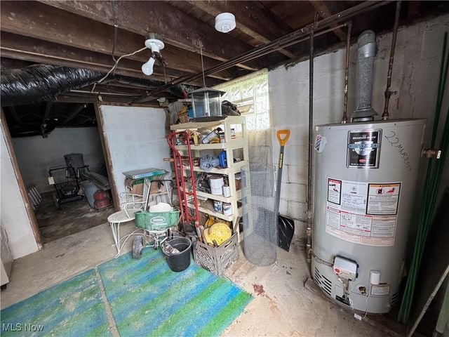 147 S Sugar Street, St Clairsville, OH 43950