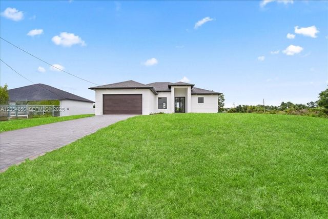 3371 Meadow Rd, Lehigh Acres, FL 33974