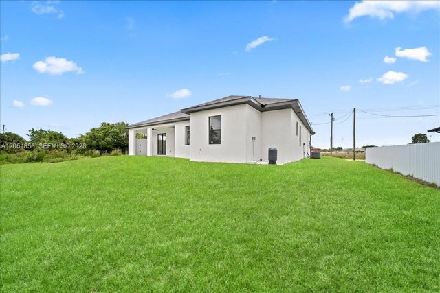 3371 Meadow Rd, Lehigh Acres, FL 33974