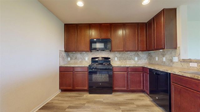 2102 Red Cedar Trail, Rosenberg, TX 77471
