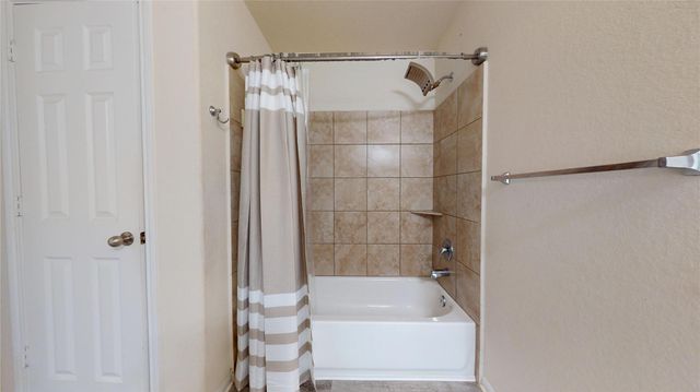 2102 Red Cedar Trail, Rosenberg, TX 77471