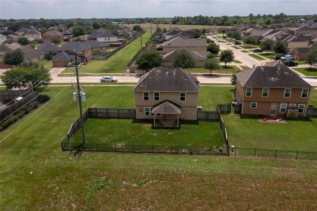 2102 Red Cedar Trail, Rosenberg, TX 77471