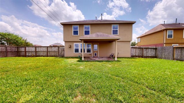 2102 Red Cedar Trail, Rosenberg, TX 77471