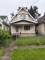 1216 Saint John Avenue, Toledo, OH 43608