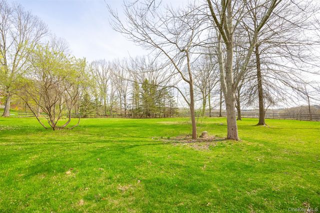 102 Beaver Road, Lagrangeville, NY 12540