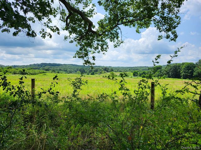102 Beaver Road, Lagrangeville, NY 12540