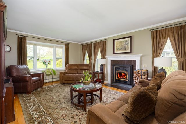 102 Beaver Road, Lagrangeville, NY 12540