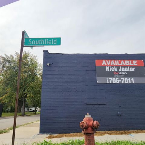 8441 SOUTHFIELD Freeway, Detroit, MI 48228