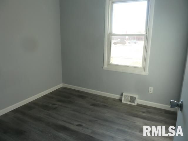 3014 N RENWOOD Avenue, Peoria, IL 61604