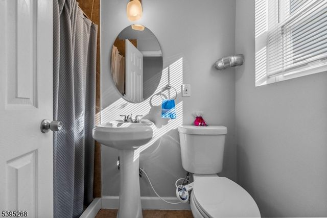 305 W Point Ave, Franklin Twp., NJ 08873