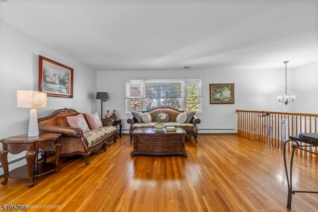 305 W Point Ave, Franklin Twp., NJ 08873