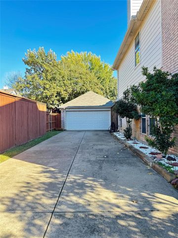 3120 Rustic Meadows Drive, Bedford, TX 76021