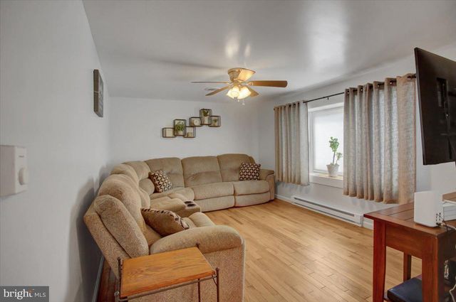 15365 WINGERTON RD, Greencastle, PA 17225