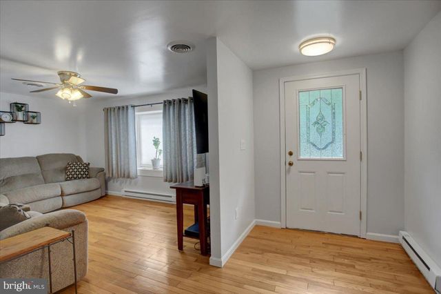 15365 WINGERTON RD, Greencastle, PA 17225