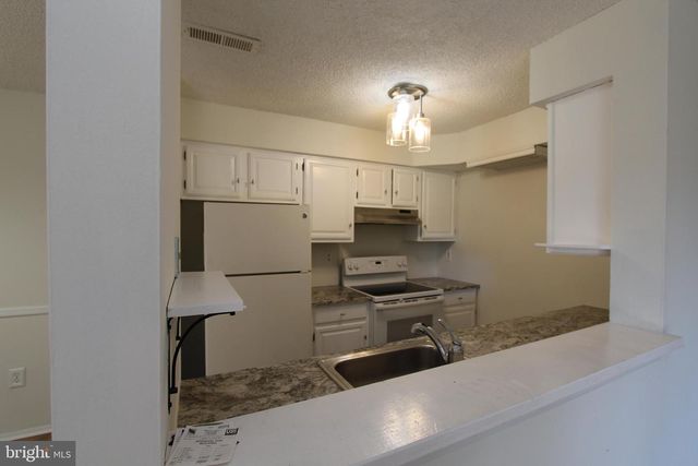 1915 ASPEN DRIVE, Plainsboro, NJ 08536