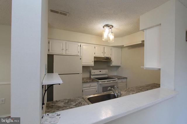 1915 ASPEN DRIVE, Plainsboro, NJ 08536
