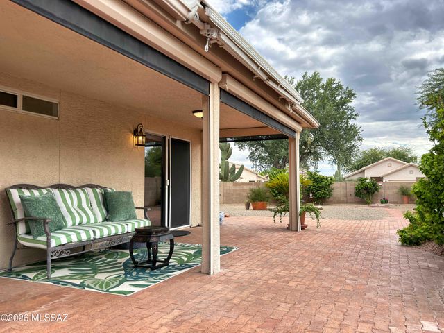 1966 W Cholla Vista Drive, Tucson, AZ 85704