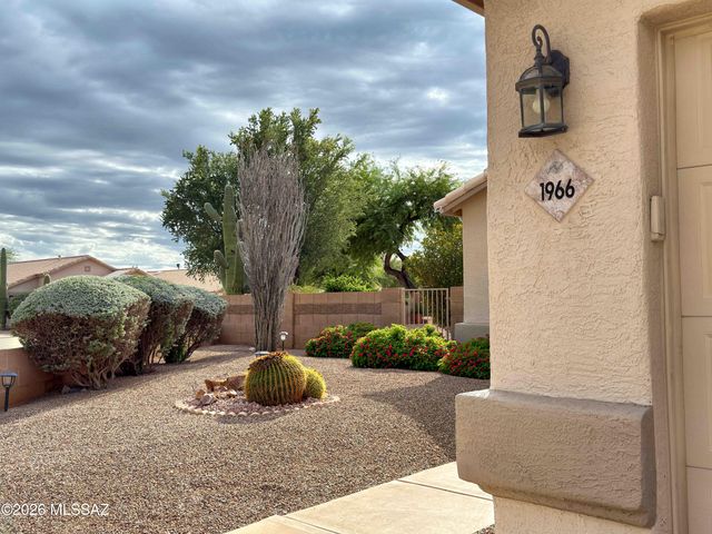 1966 W Cholla Vista Drive, Tucson, AZ 85704