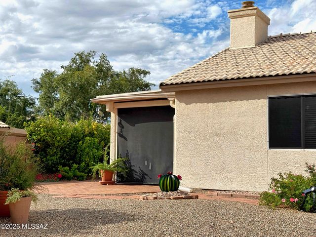 1966 W Cholla Vista Drive, Tucson, AZ 85704