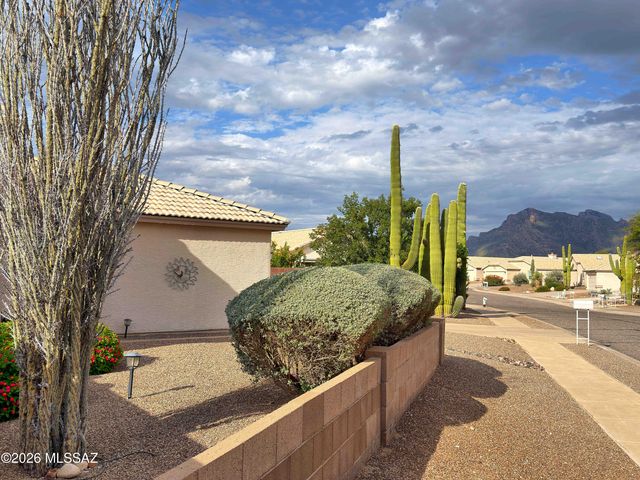 1966 W Cholla Vista Drive, Tucson, AZ 85704