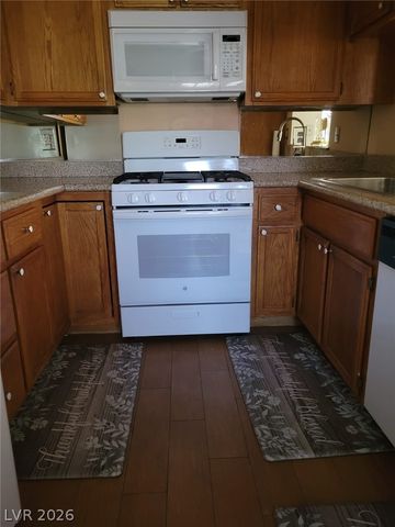 4054 Crete Lane D, Las Vegas, NV 89103
