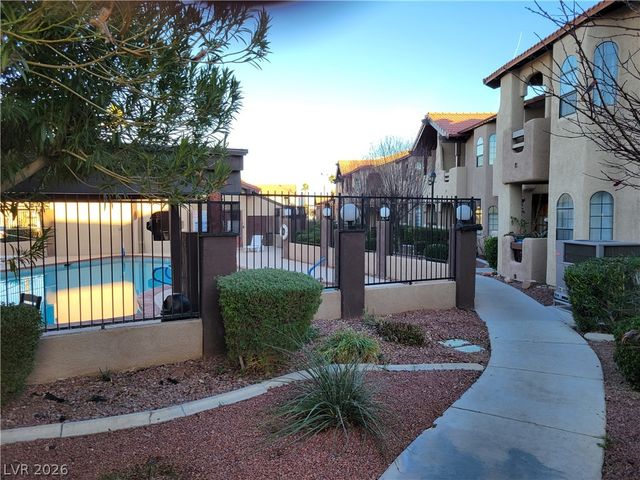 4054 Crete Lane D, Las Vegas, NV 89103