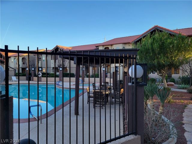 4054 Crete Lane D, Las Vegas, NV 89103