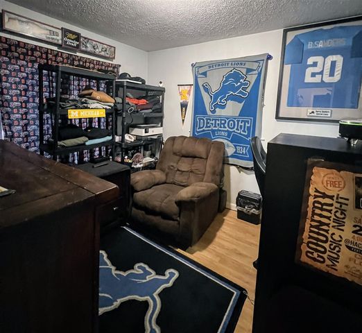 6340 S. Quarterline Road, Spring Lake, MI 49456