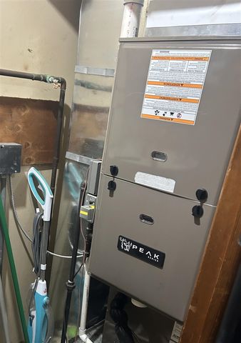 6340 S. Quarterline Road, Spring Lake, MI 49456