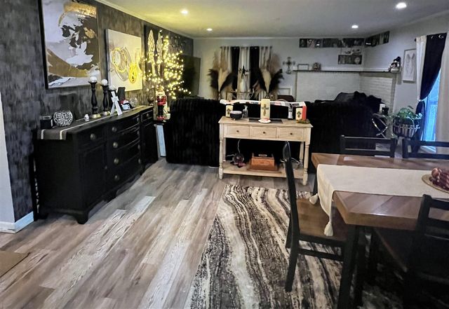 6340 S. Quarterline Road, Spring Lake, MI 49456