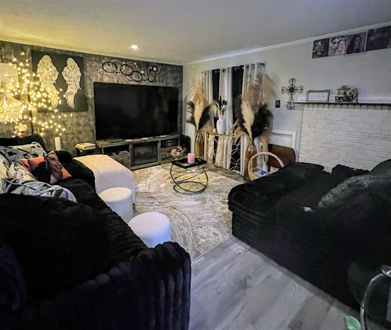 6340 S. Quarterline Road, Spring Lake, MI 49456