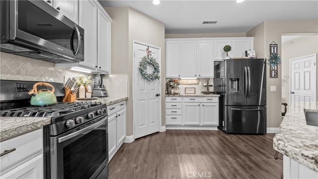 11780 Poppy Road, Adelanto, CA 92301